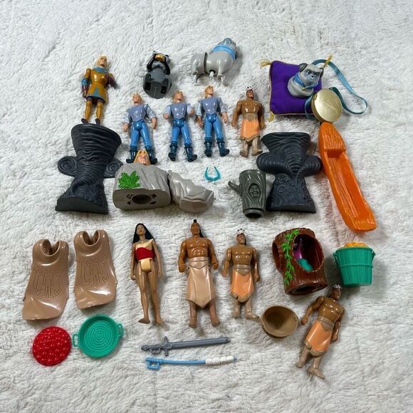 Vintage 90s Pocahontas Burger King Mini Figure Action Toy Playset Lot - Picture 1 of 5